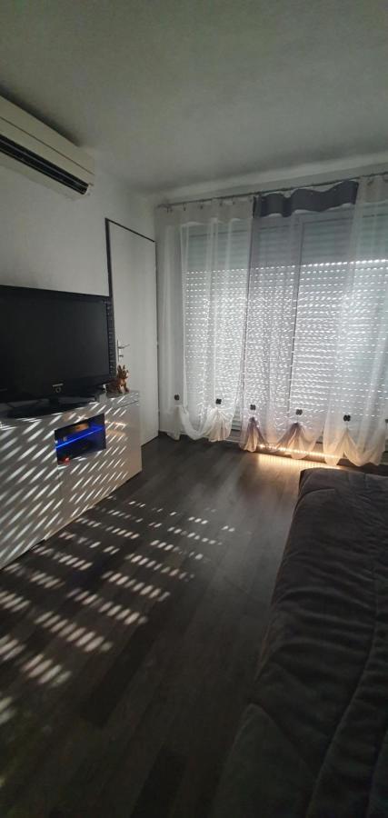 Nouveau Bien Lumineux Tout Confort En Centre Ville Sete Bagian luar foto